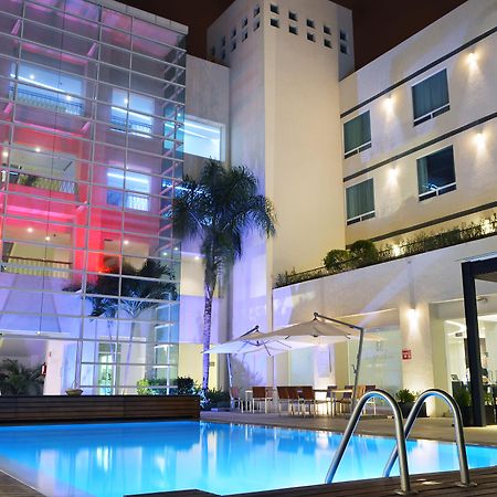 Radisson Poliforum Plaza Hotel Leon Bagian luar foto