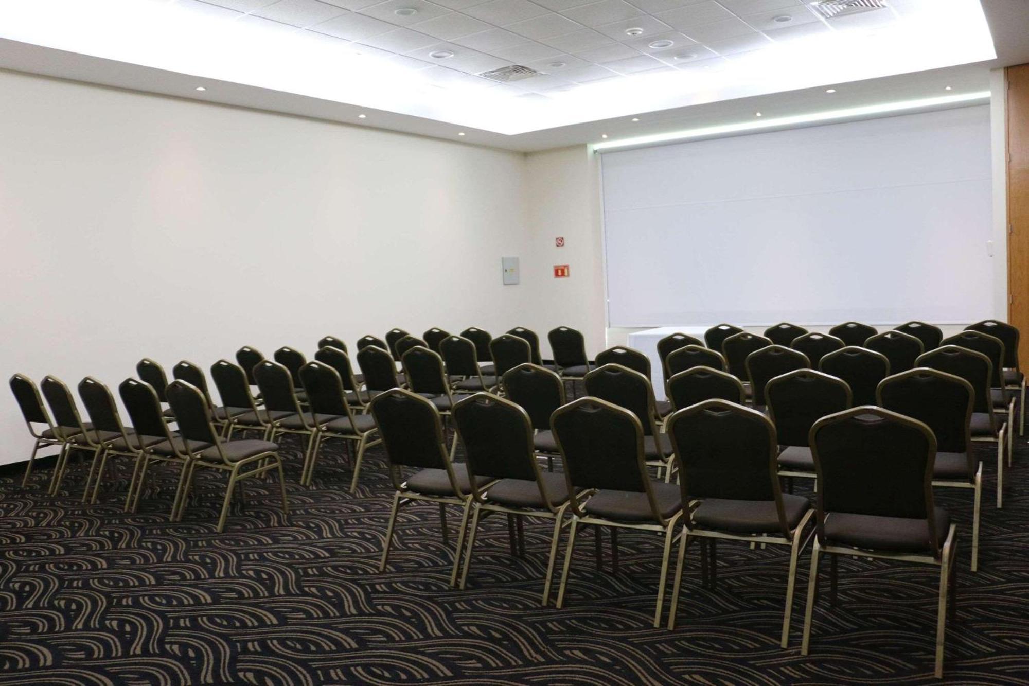 Radisson Poliforum Plaza Hotel Leon Bagian luar foto