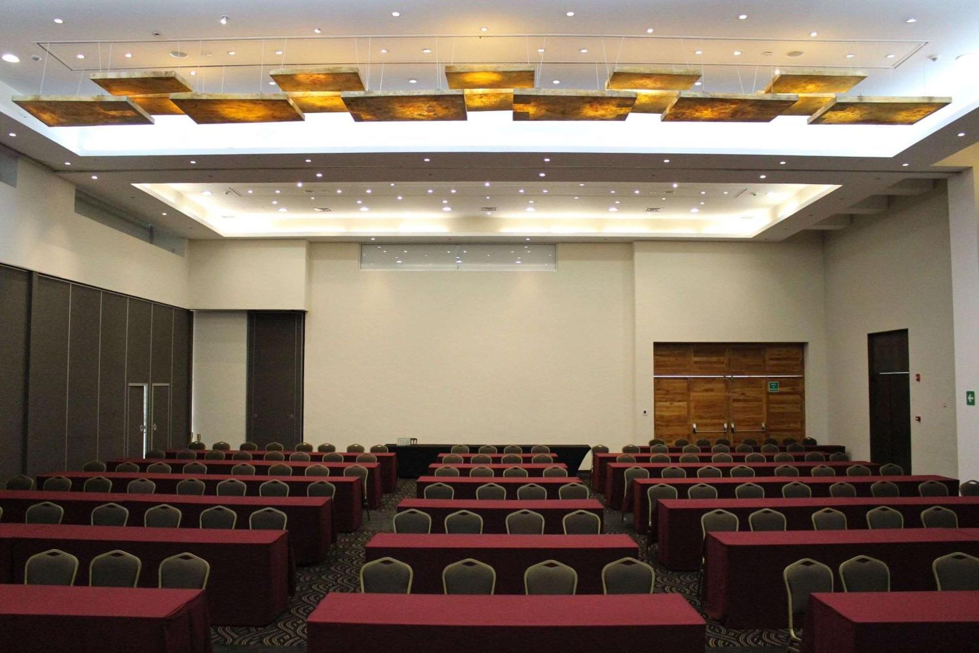 Radisson Poliforum Plaza Hotel Leon Bagian luar foto