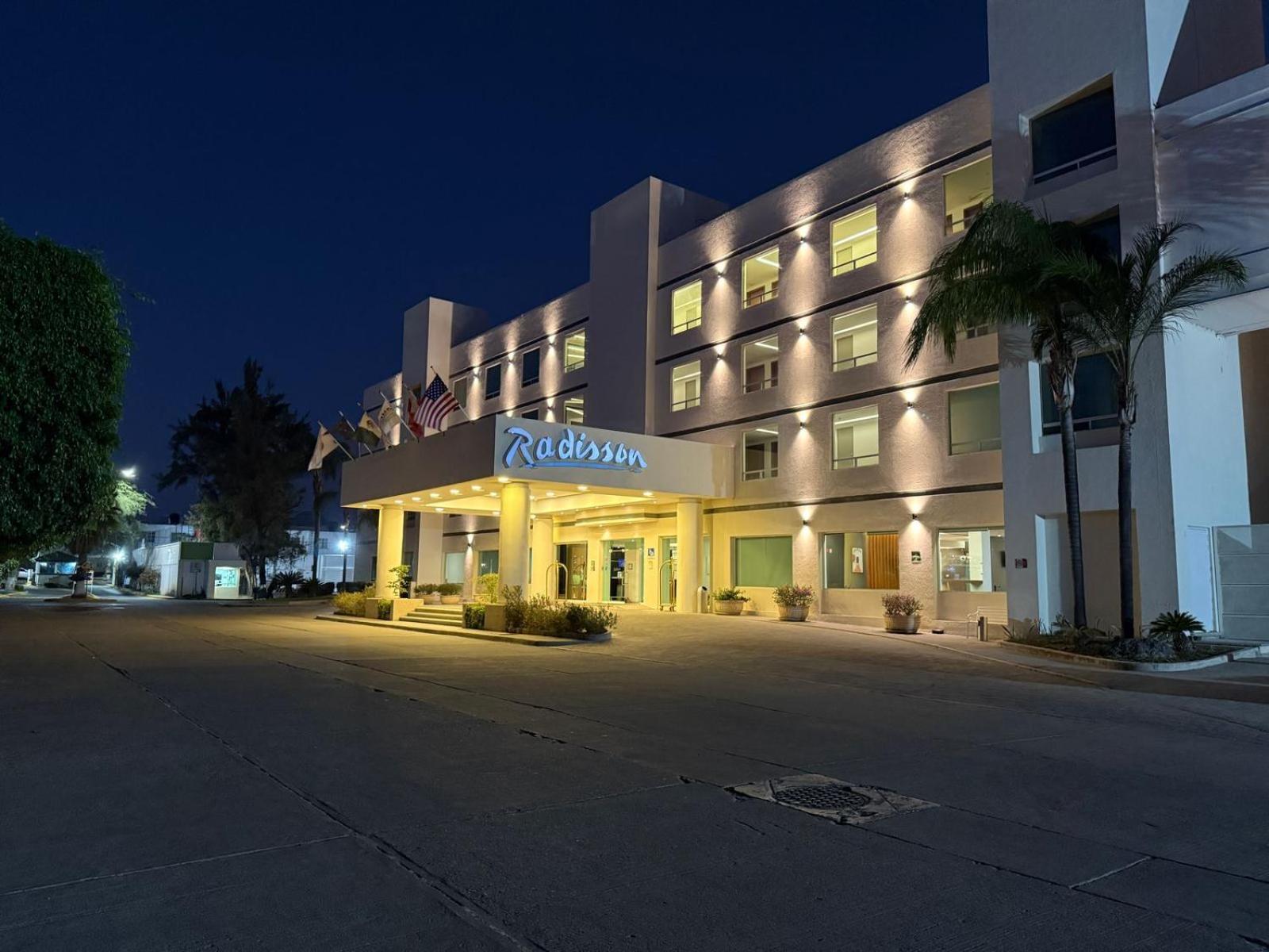 Radisson Poliforum Plaza Hotel Leon Bagian luar foto